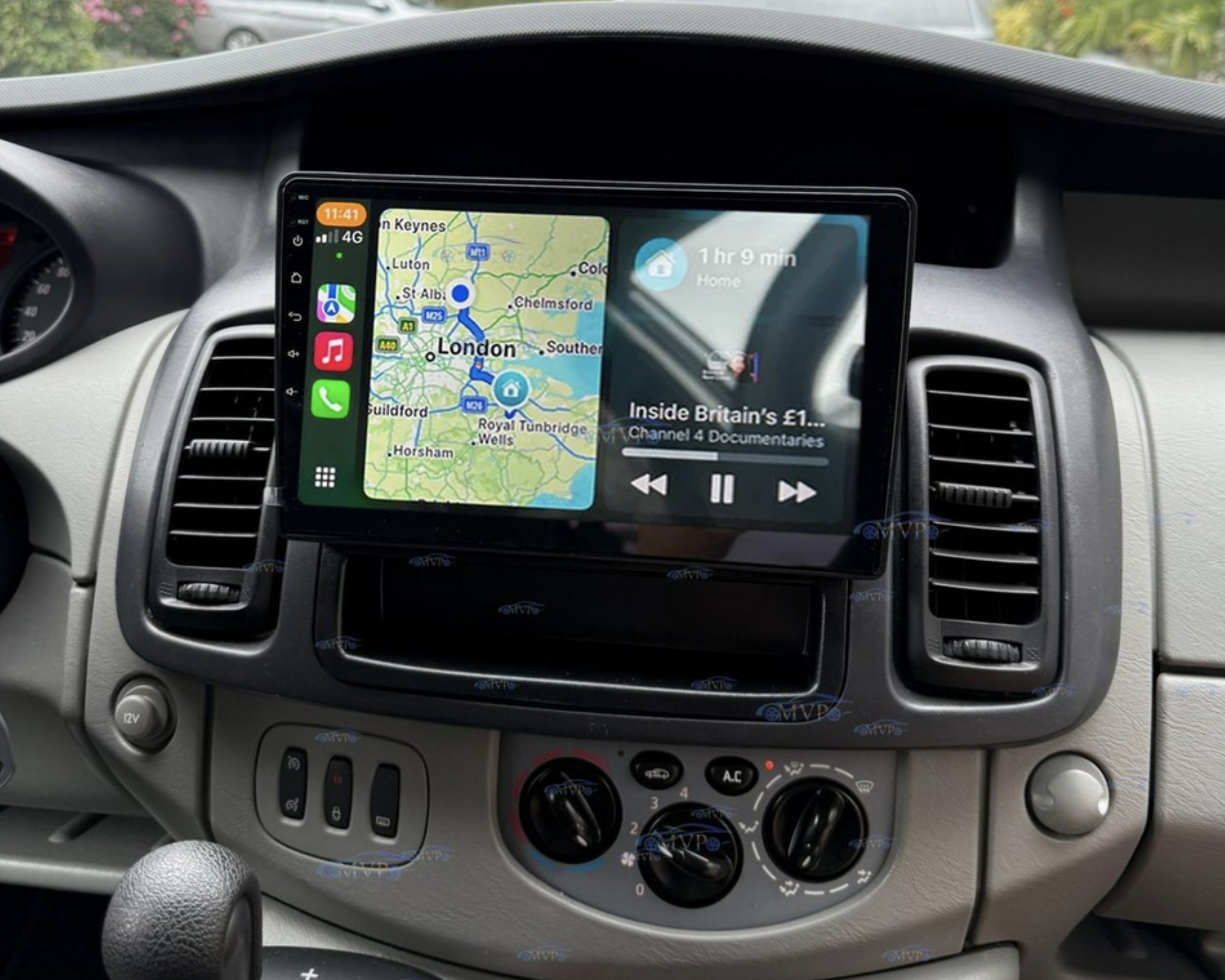 Automedia F9994 merkkikohtainen Android GPS multimedia näyttösoitin